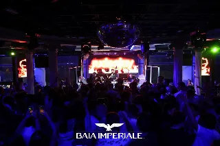 thumbs-discoteca-Baia Imperiale-6